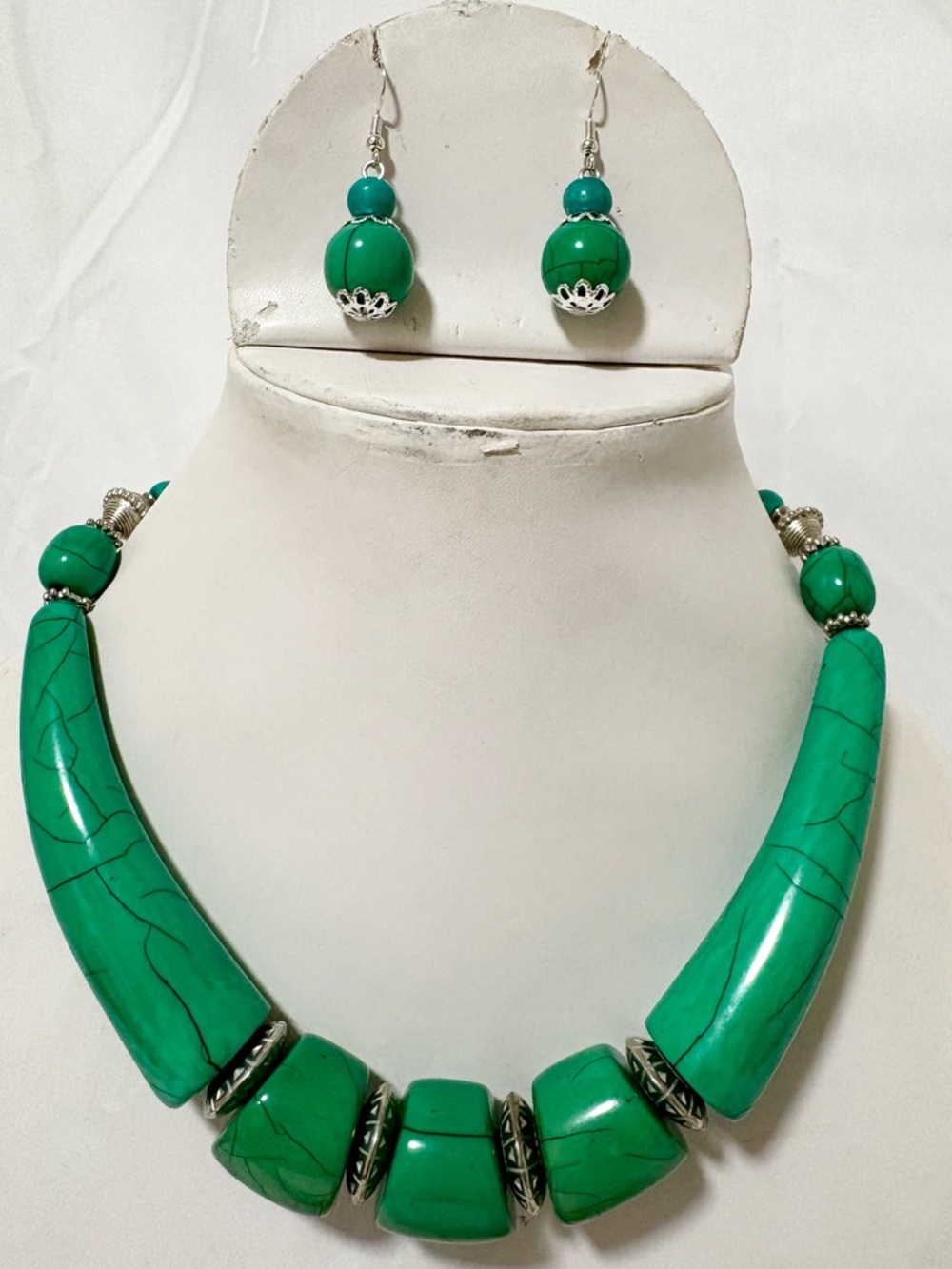 Unique chunky Beaded Necklace